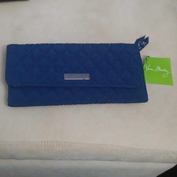 Vera Bradley Quilted Blue Trifold Wallet (Lapis). - Picture 3 of 8